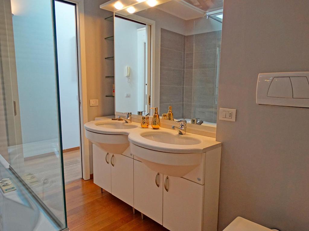 New Charme & Luxury - Sosa Residence In The Heart Of אודינה מראה חיצוני תמונה